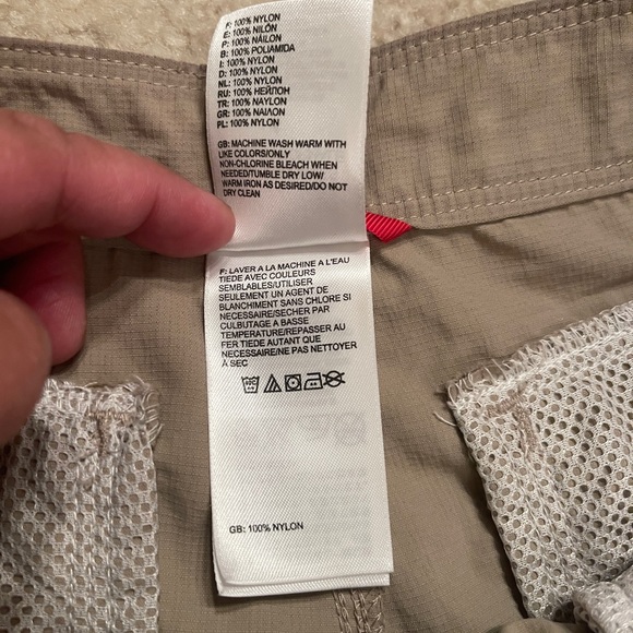Women’s Taupe lightweight shorts by The North Face size 4 - Picture 5 of 12